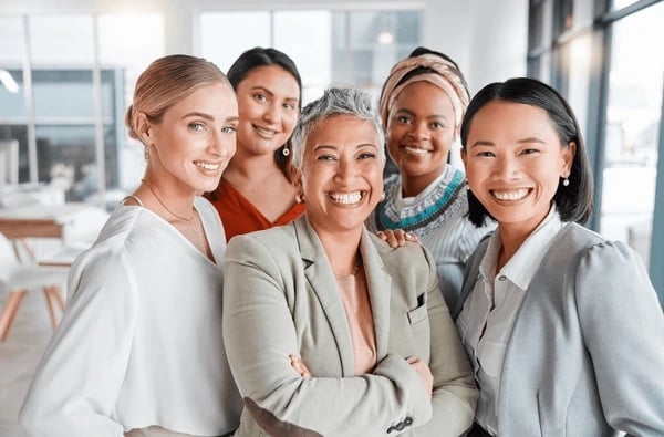 thumbnail_Professional women